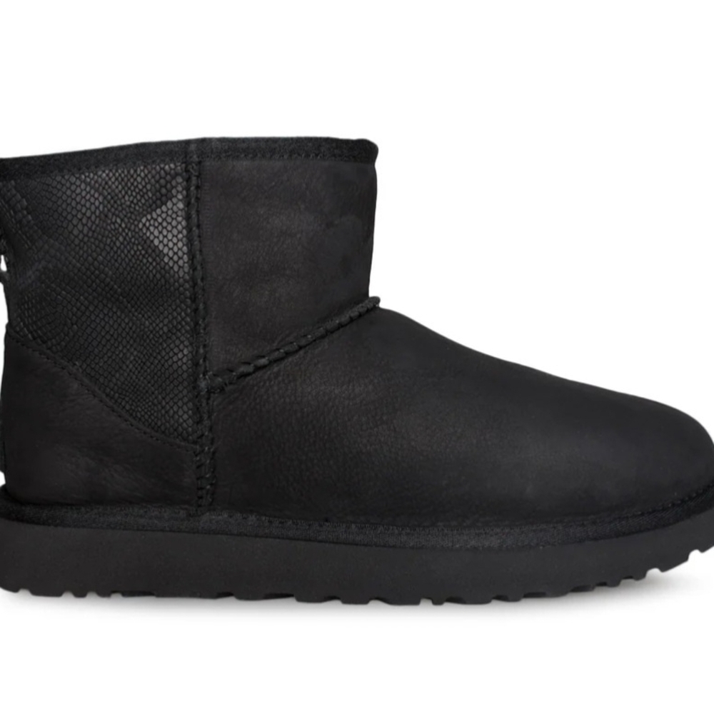 UGG Classic Mini Suede Sheepskin Snake Black Snow Boots